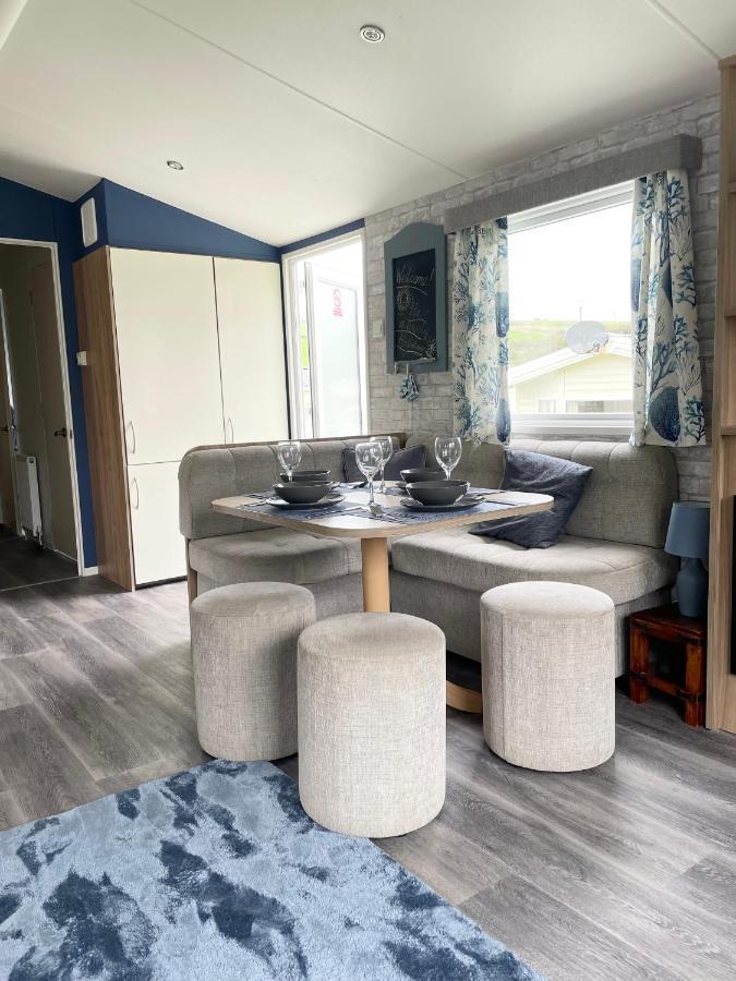 Newquay Bay Resort - Sea Breeze 61 New Quay Exterior foto